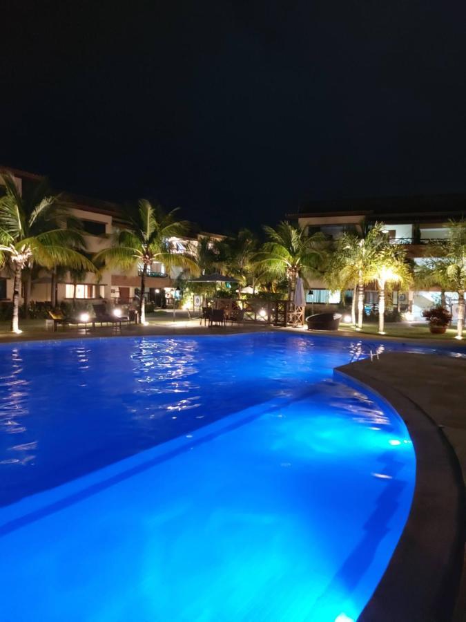 Apartamento Em Guarajuba 200M Da Praia Camaçari エクステリア 写真