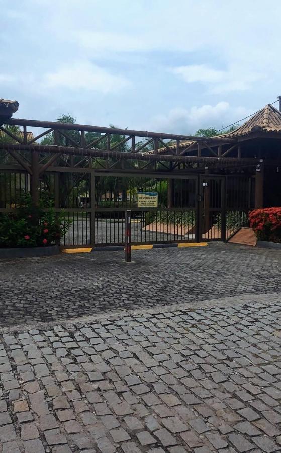 Apartamento Em Guarajuba 200M Da Praia Camaçari エクステリア 写真